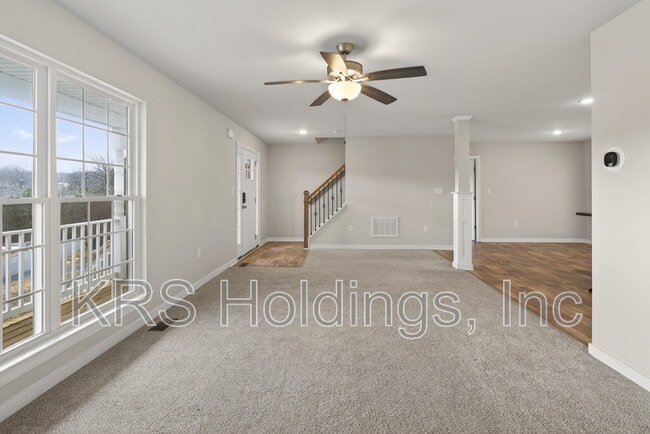 Building Photo - 6093 Flintstone Dr