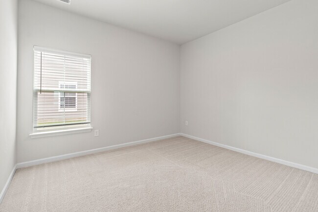 Building Photo - Empyrean Home