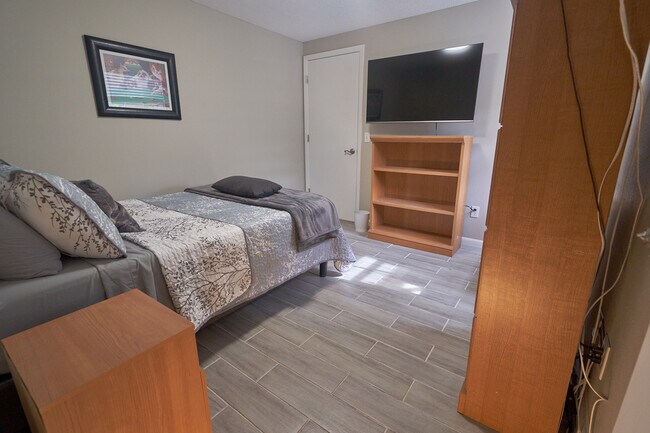 Bedroom 3 - 709 Meredith St
