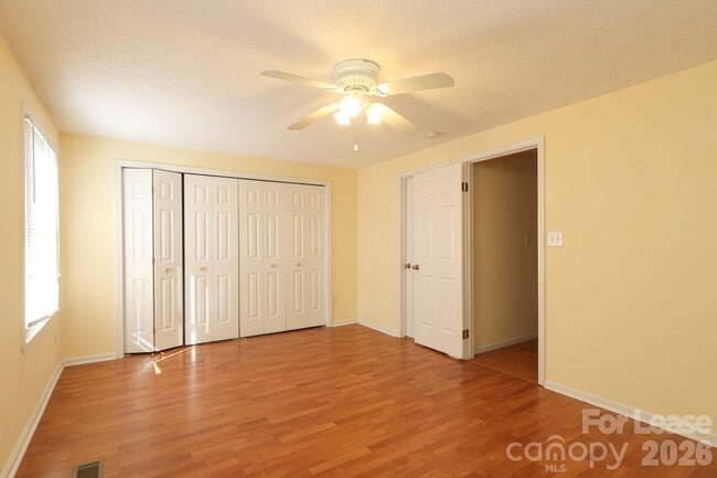 Building Photo - 167 Water Oak Dr