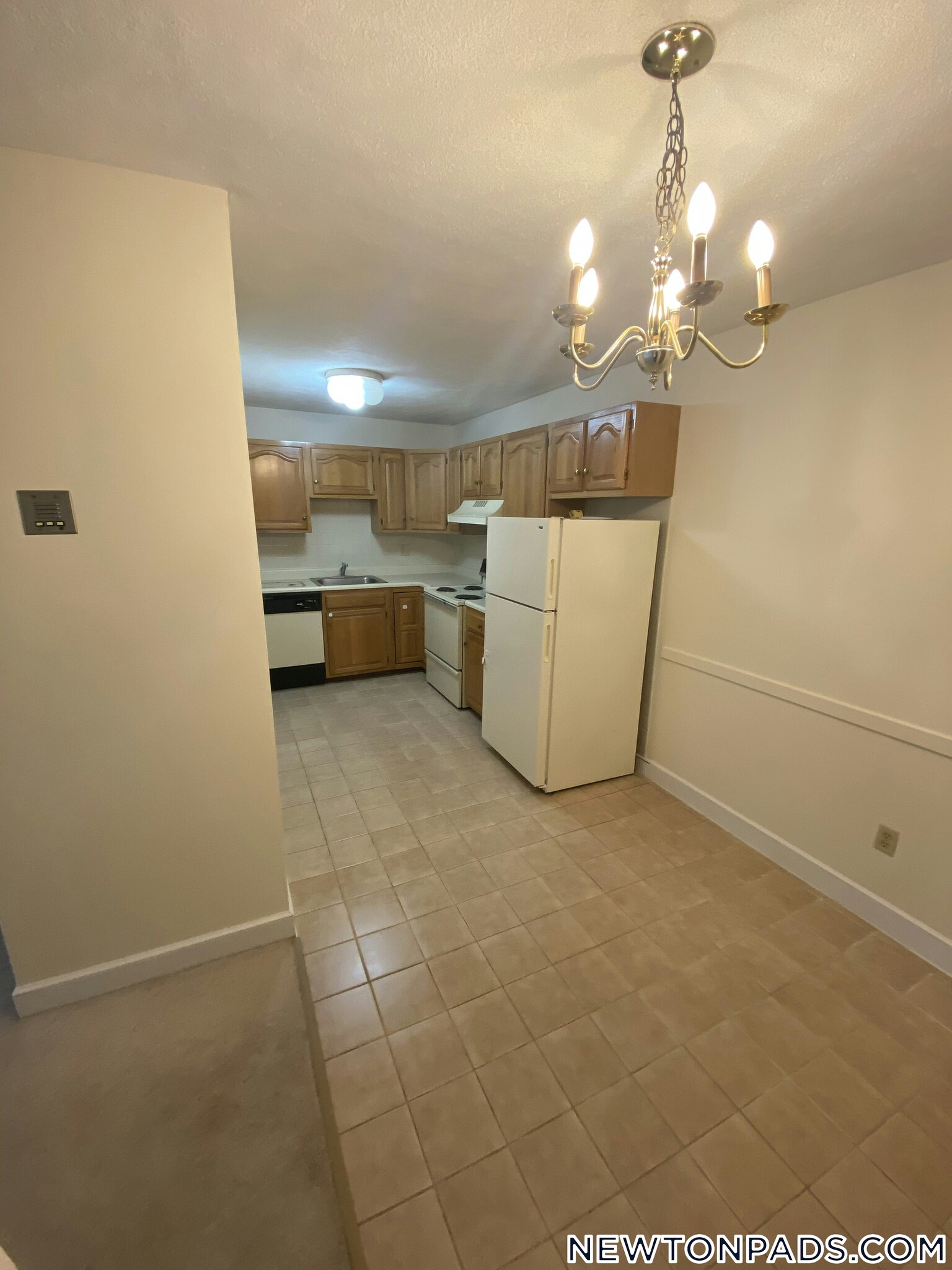 Building Photo - 278 Grove St