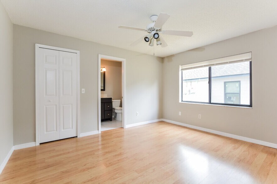 Building Photo - 1058 Dees Dr