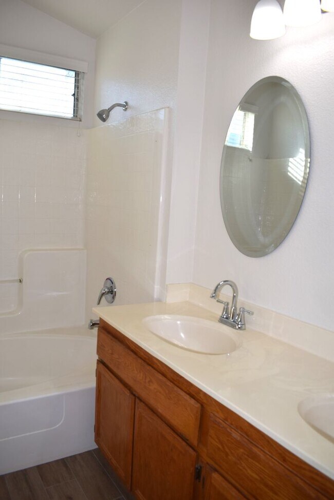 Primary Photo - Resident Benefit Package Property