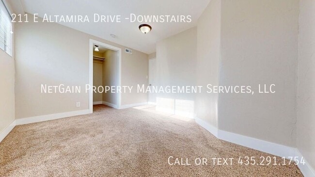 Building Photo - 211 E Altamira Dr