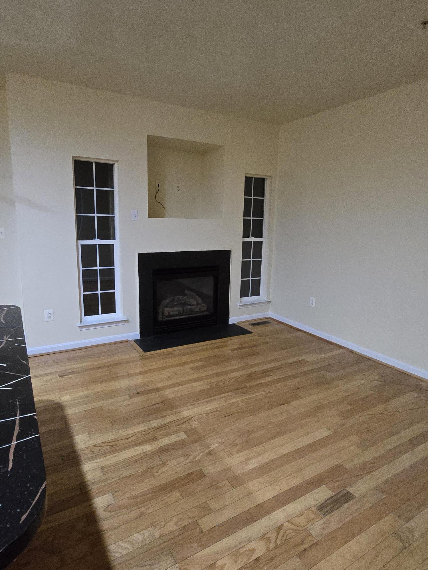 Building Photo - 8229 Shooting Star Ln