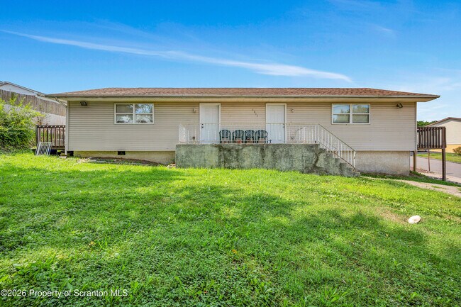 Building Photo - 1213 Lori Dr