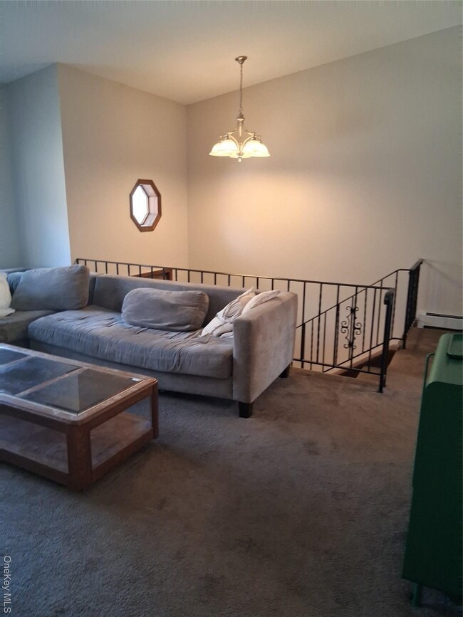 Building Photo - 15 Ugo Dr