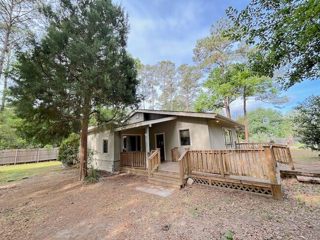 Building Photo - 2 BED | 2 BATH | WILMINGTON ISLAND