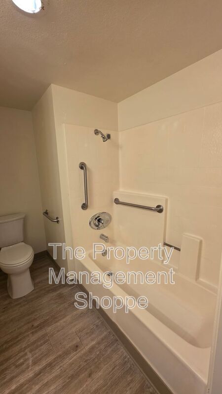 Building Photo - 234 S Steckel Dr