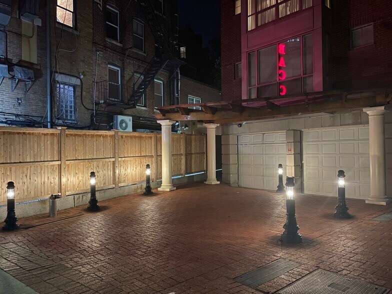 Building Photo - 44 Prince St