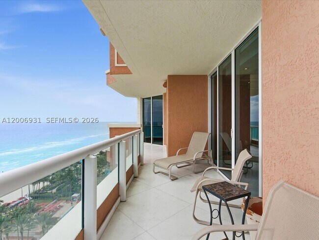 Building Photo - 17875 Collins Ave
