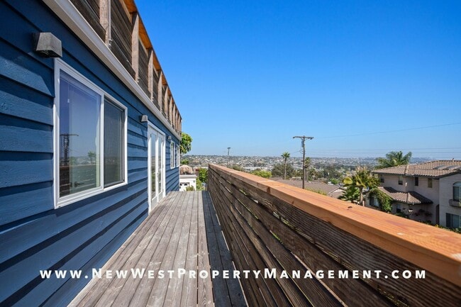 Building Photo - Exquisite Pacific Beach 4 bedroom located on a quiet cul-de-sac in the coveted Floral Terrace com...