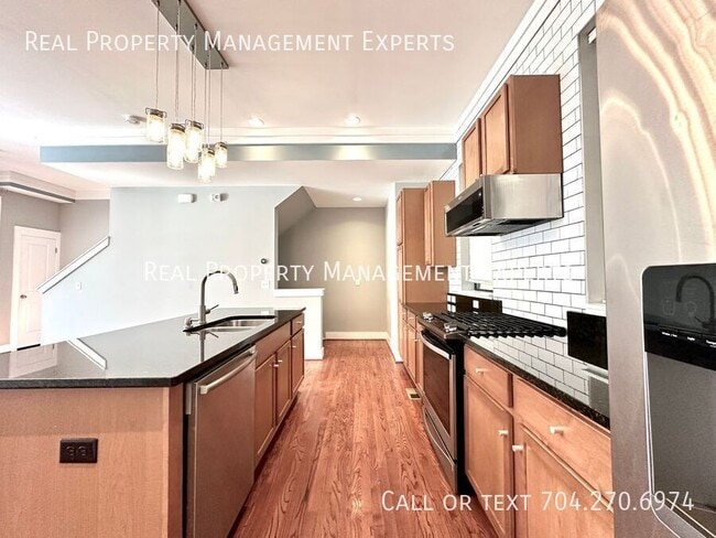 Building Photo - 419 Steel Gardens Blvd