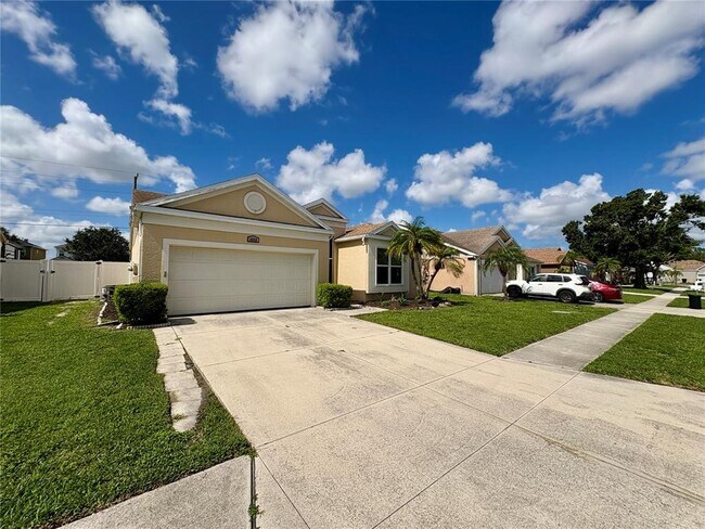 Building Photo - 4652 56th Terrace E