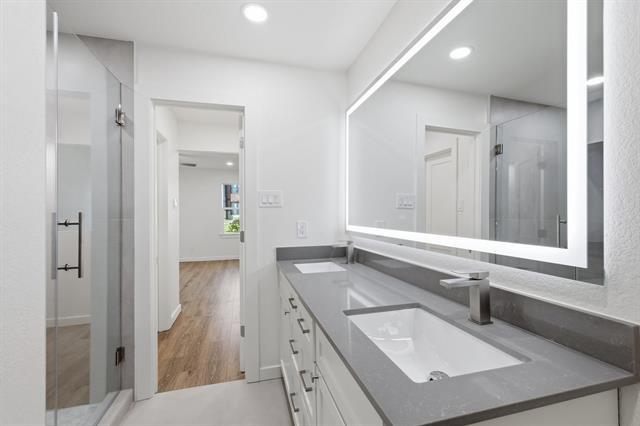 Building Photo - 4816 Amesbury Dr