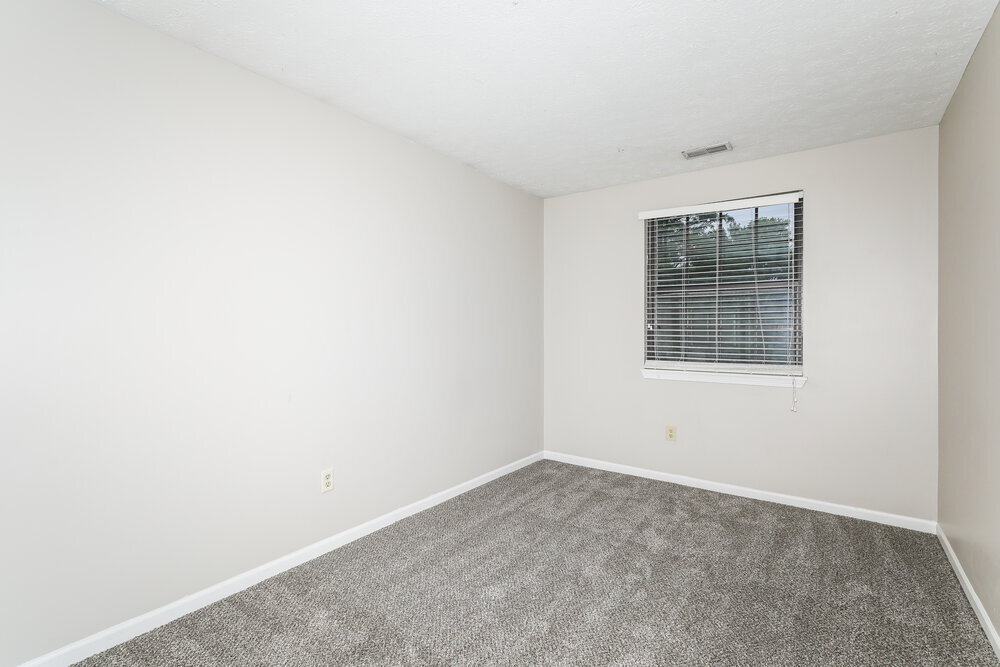Building Photo - 12065 Rossi Dr