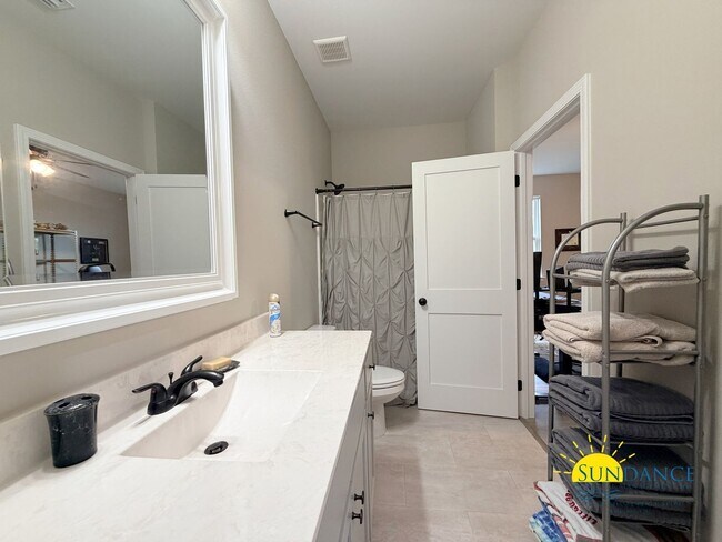 Building Photo - Stunning Shalimar 4 Bedroom / 3 Full Bathroom Home with Solar Energy Efficiency!
