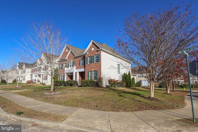 Building Photo - 23305 Hyacinth Ln