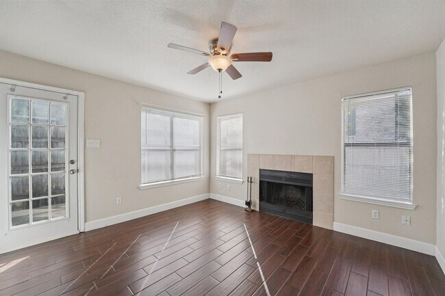 Building Photo - 12306 Abney Dr