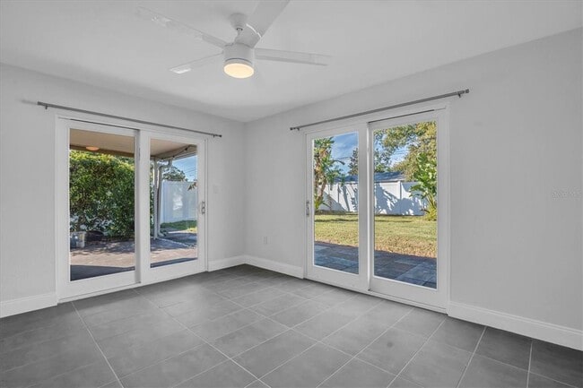 Building Photo - 765 56th Ave S