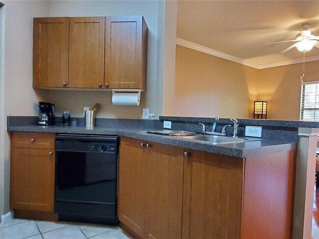 Building Photo - 2141 Portofino Pl