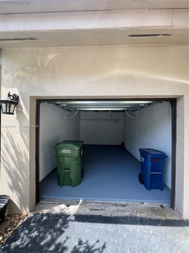 Building Photo - 16373 Malibu Dr
