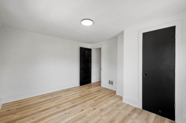 Building Photo - READY FOR MOVE IN! FULLY RENOVATED 2-BEDRO...