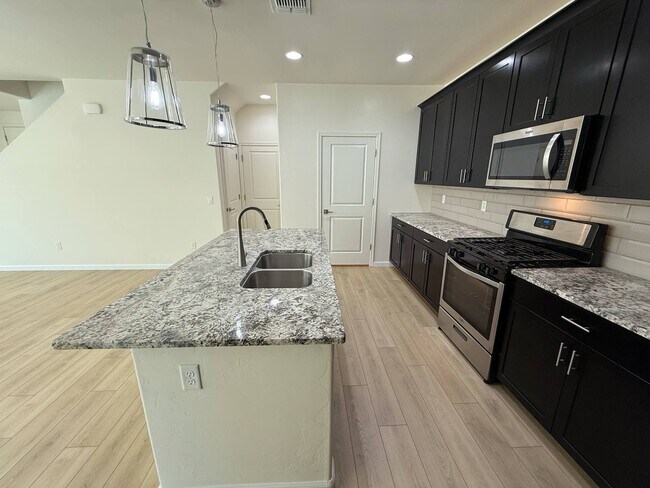 Building Photo - 14260 E Placita Lago Verde