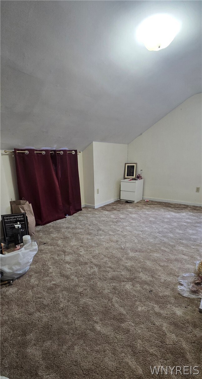 Building Photo - 758 Niagara Falls Blvd