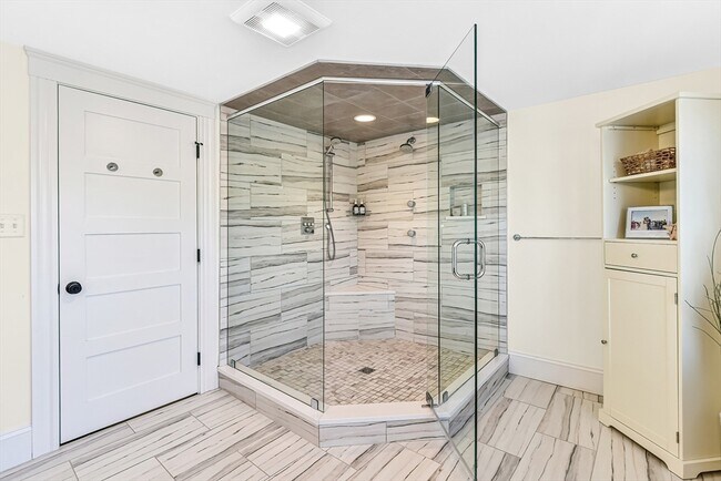 Building Photo - 58 Metropolitan Ave