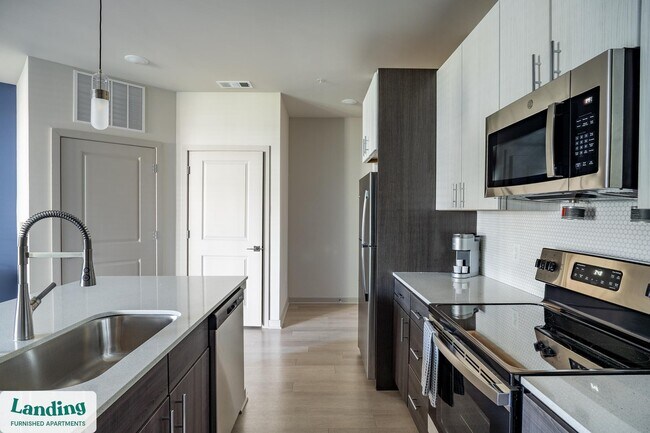 Building Photo - 1559 W 9 Mile Rd