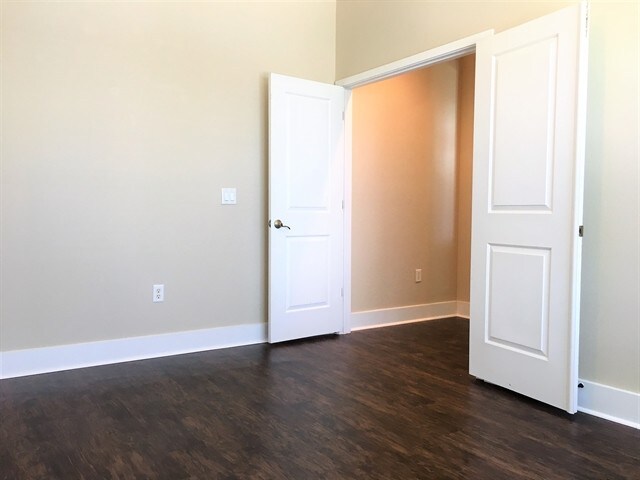 Building Photo - 6405 Oyster Island Cove