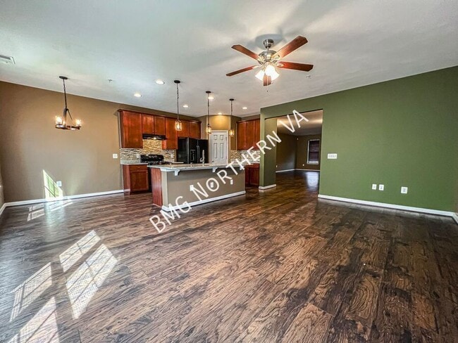 Building Photo - 9535 Center St