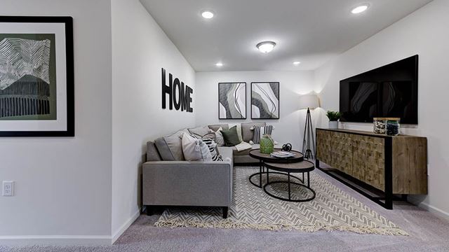 Building Photo - 2474 Hutch Ln