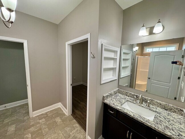 Building Photo - Multiple Applications! Application deadlin...