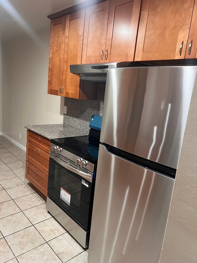 Building Photo - 281 Juana Ave