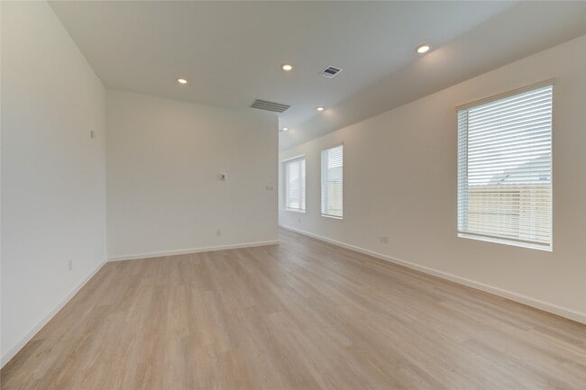 Building Photo - 27006 Coco Flower Ln