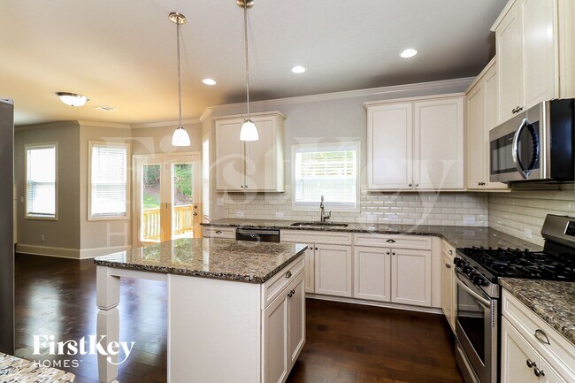 Building Photo - 507 Blue Mountain Rise