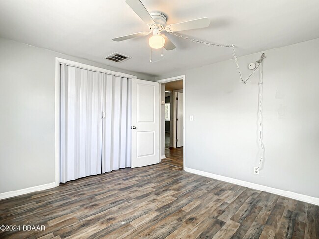 Building Photo - 152 Ponce De Leon Dr