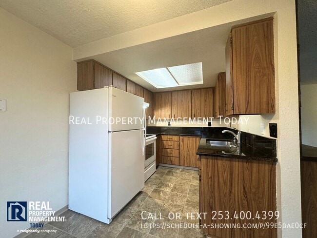 Building Photo - 117 162nd St S