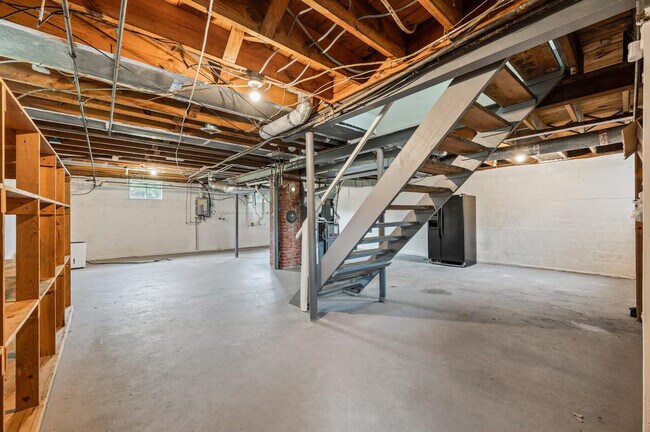 Building Photo - 2637 17th St