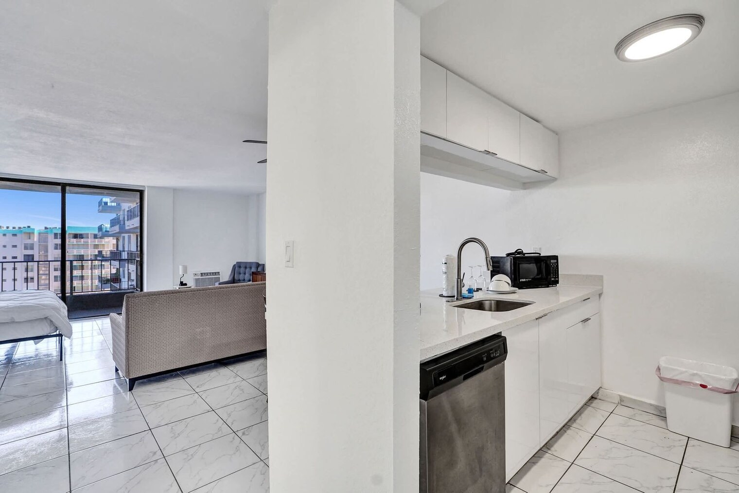 Building Photo - 777 NW 155th Ln