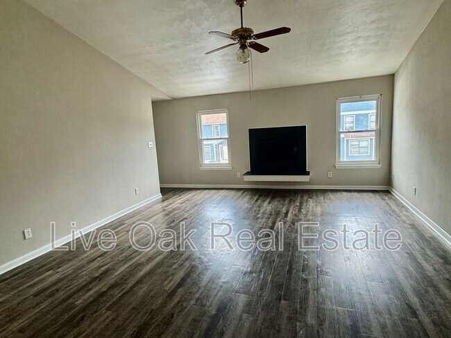 Building Photo - 2132 Point Hollow Ct.