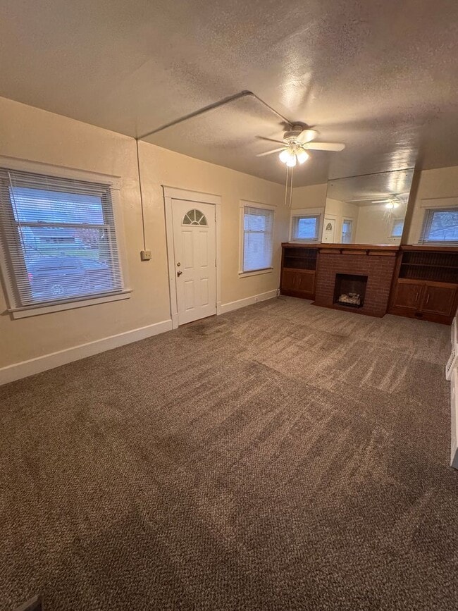 Building Photo - 103 N. Osborne