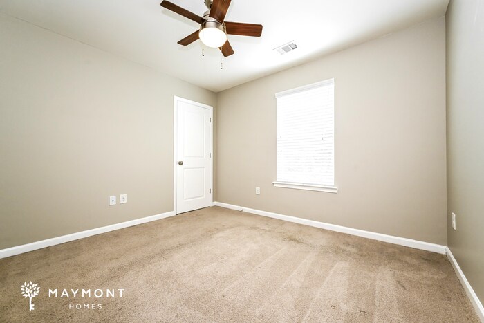 Building Photo - 2716 Avanti Way