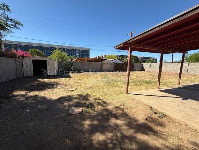 Building Photo - 3419 W Marshall Ave