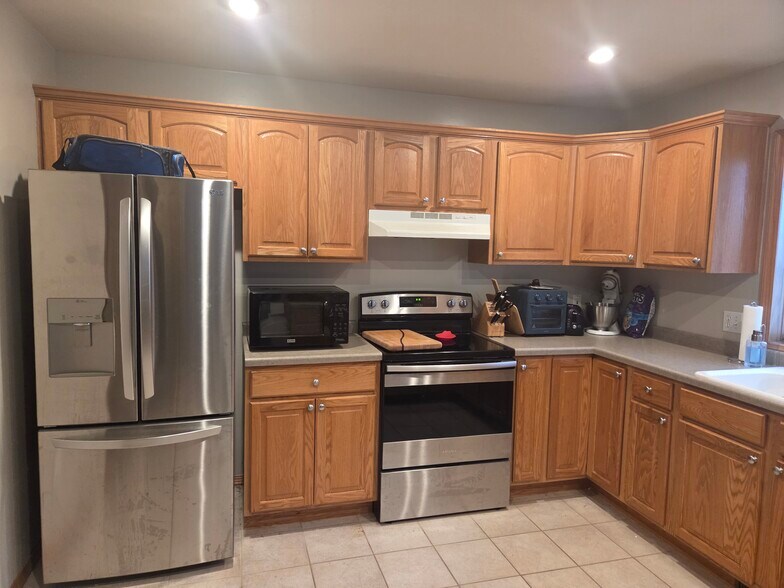 Stainless Steel Appliances - 1903 Sagebrush Way