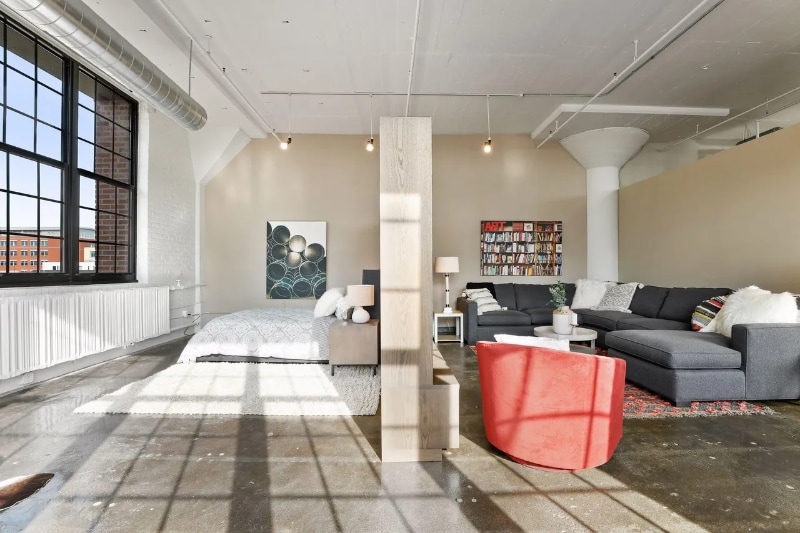 Building Photo - 500 Robert St N