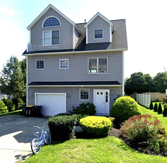 Building Photo - 65 What Cheer Rd