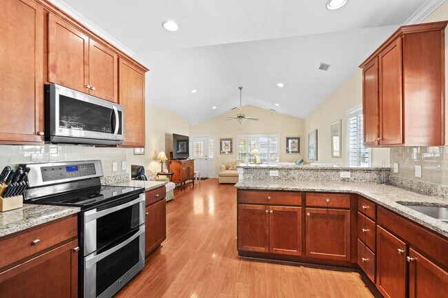 Building Photo - Coastal Living at its Best: Charming 3-Bedroom Near the Beach